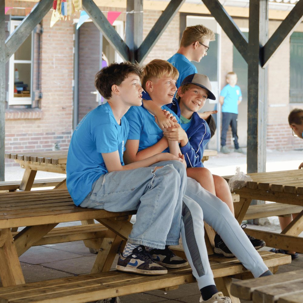 Nieuwe vrienden en lef: Waarom kinderen op kamp sociaal opbloeien